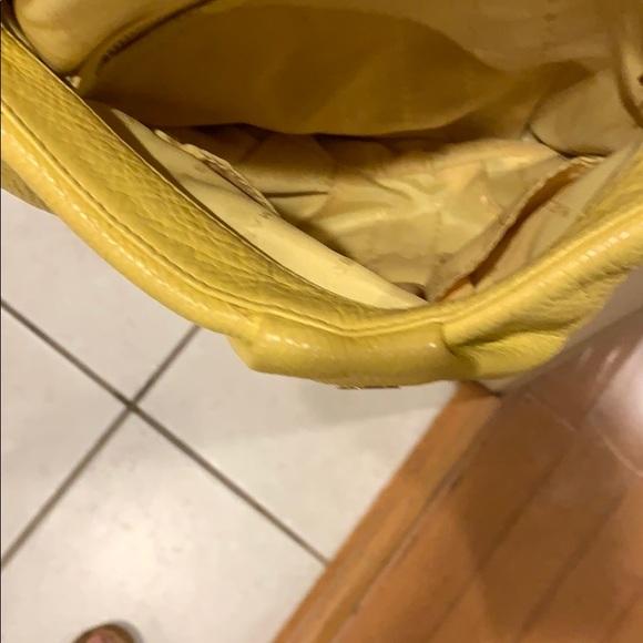 Cute yellow Marc Jacobs crossbody - Picture 6 of 9